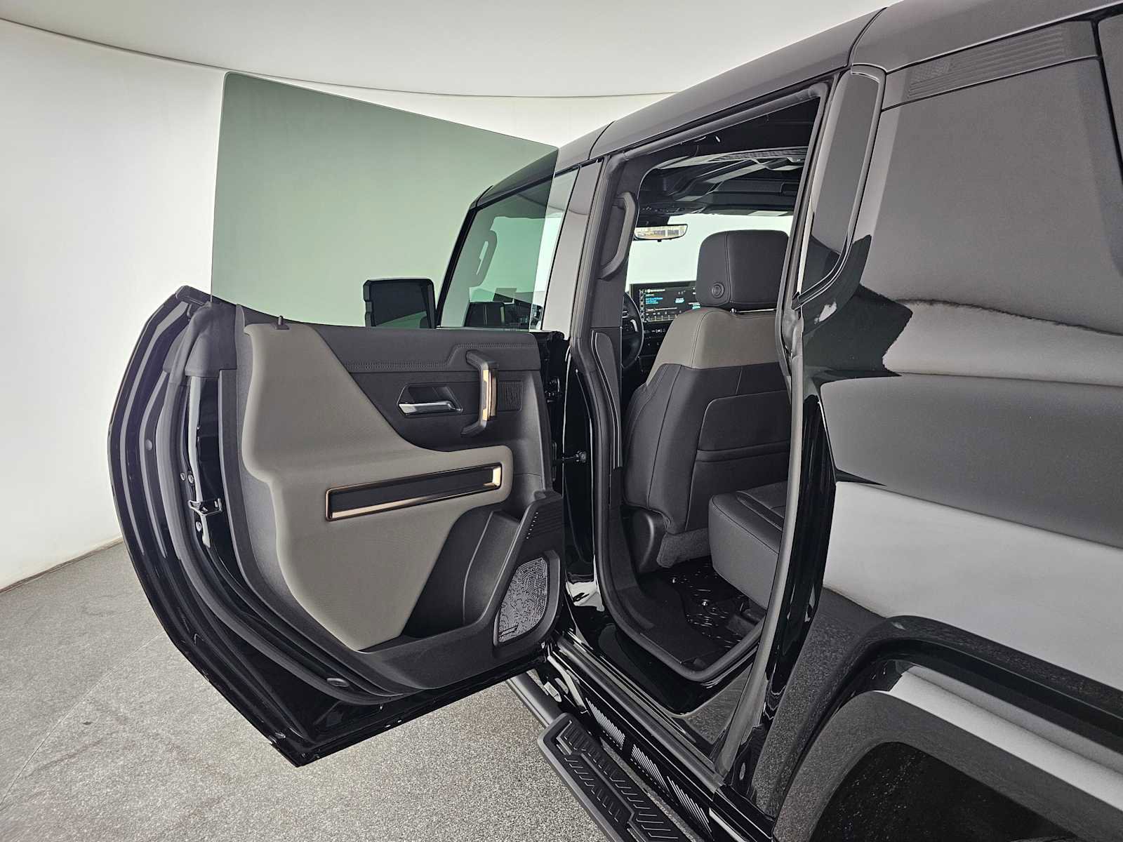 Used 2025 GMC Hummer EV 3X w/ Extreme Off-Road Package image 16