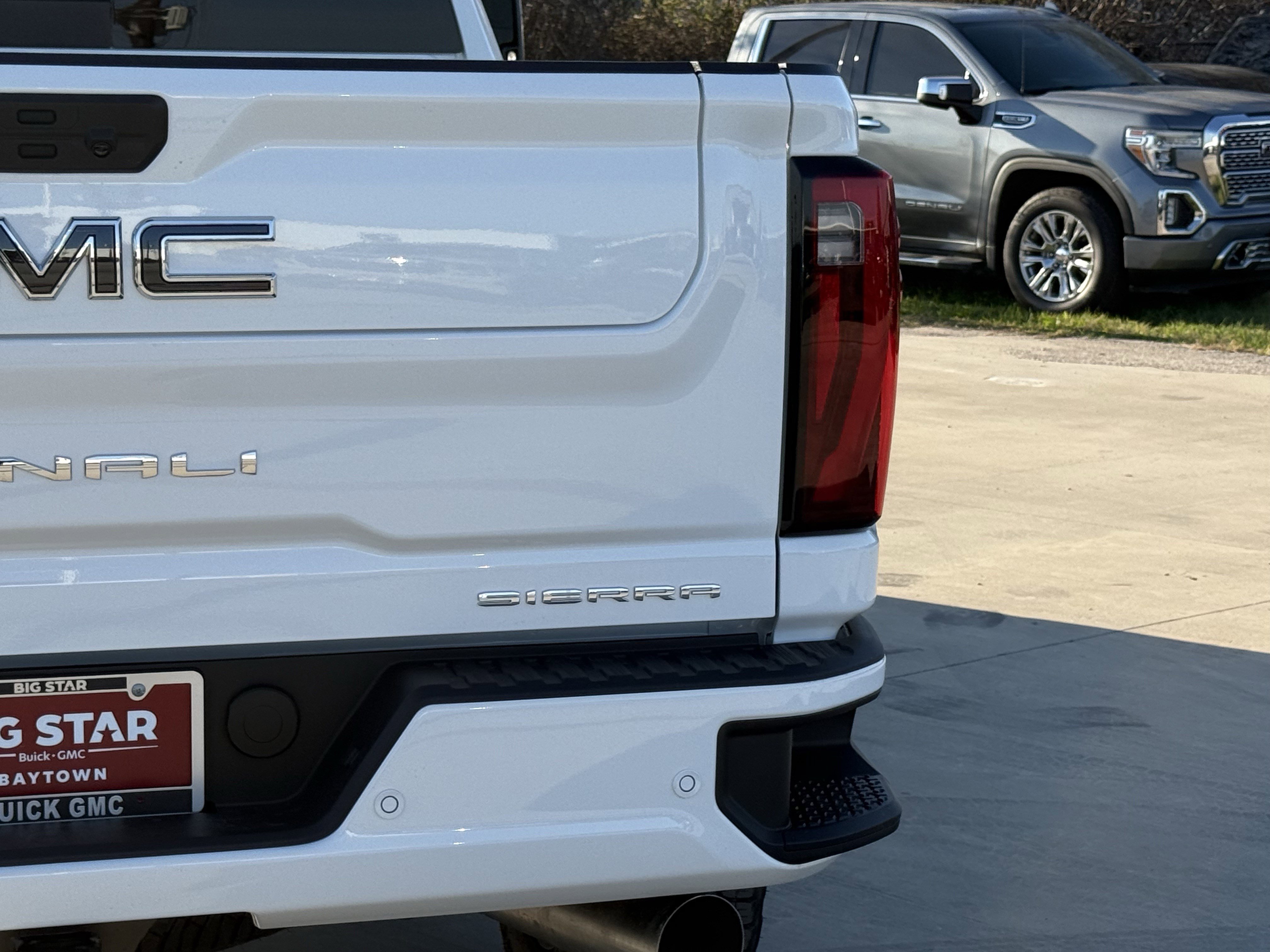 New 2026 GMC Sierra 2500 Denali Ultimate image 7