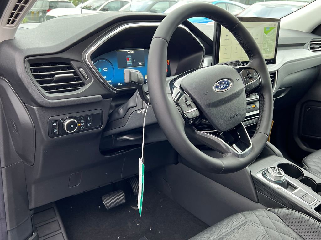 New 2024 Ford Escape SE w/ PHEV Premium Package FWD image 19