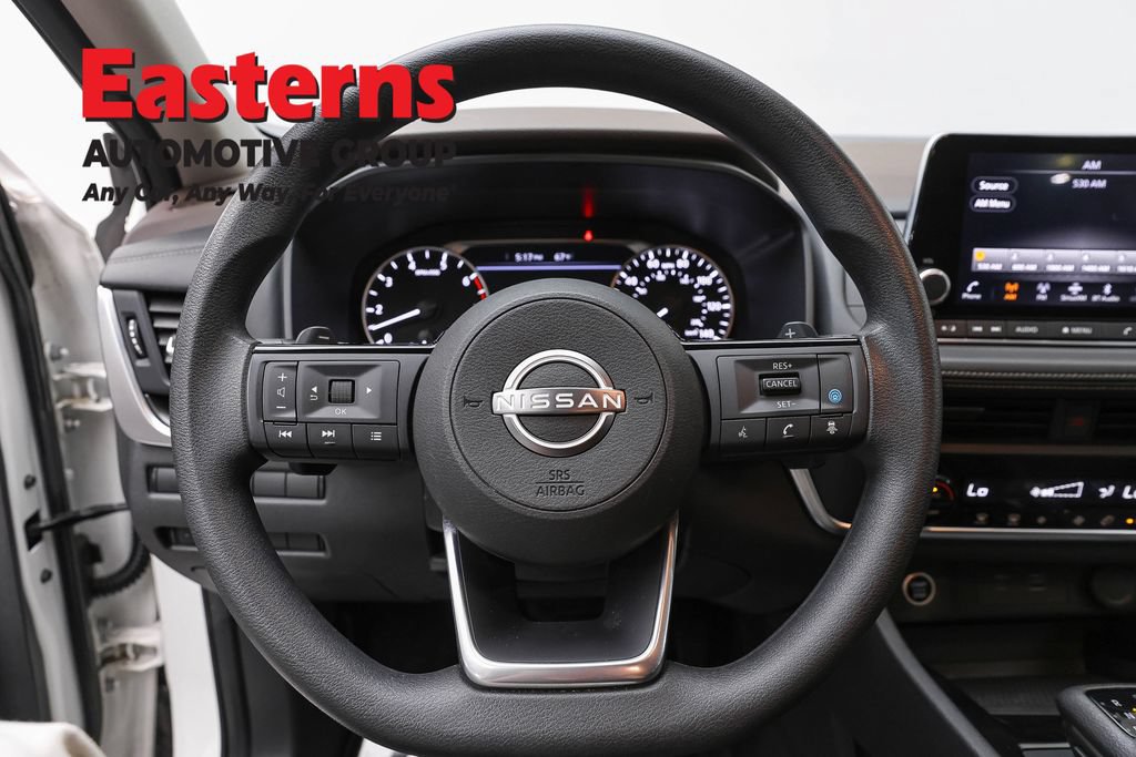 Used 2023 Nissan Rogue SV AWD/4WD image 12