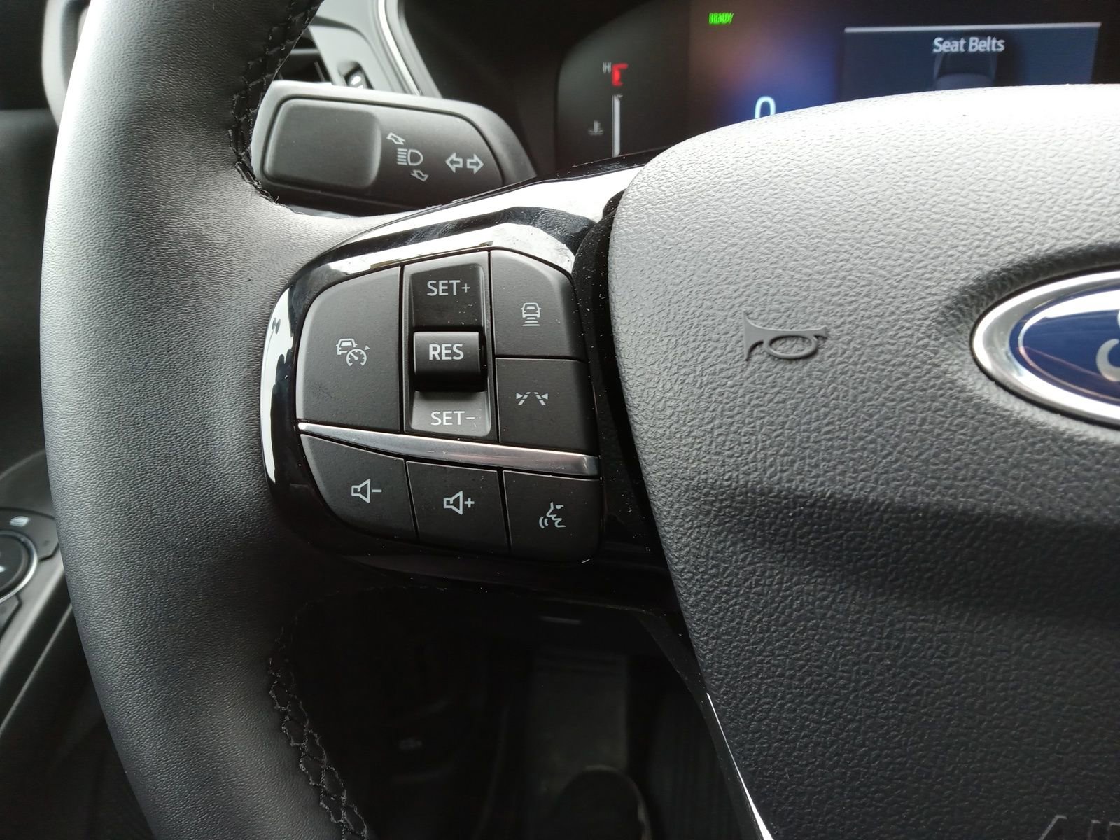 Used 2025 Ford Escape SE image 22