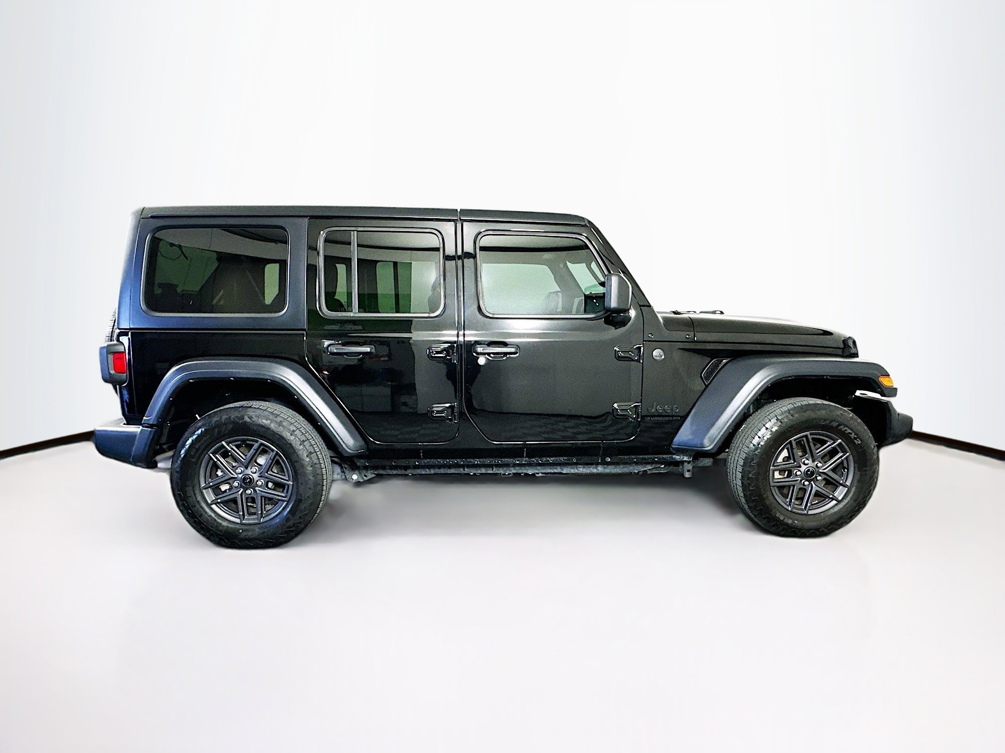 Used 2024 Jeep Wrangler Sport S image 10