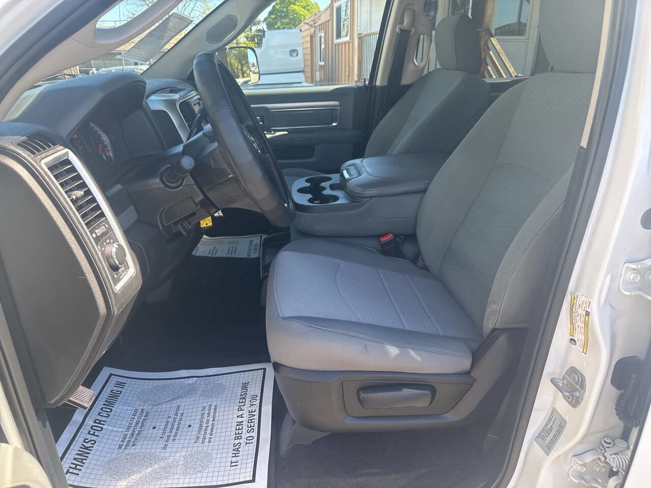 Used 2017 RAM 3500 SLT AWD/4WD image 16