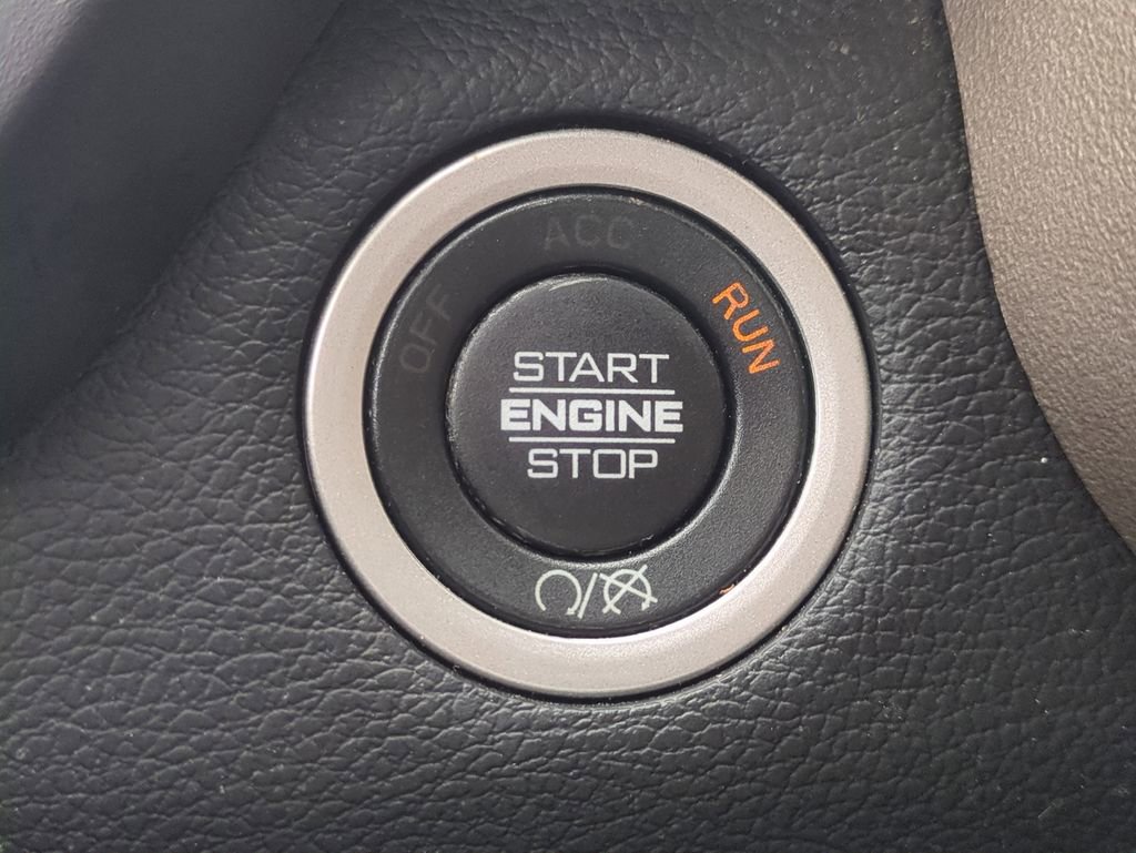 Used 2024 RAM 2500 Laramie image 32