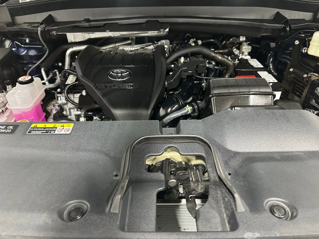 Used 2025 Toyota Grand Highlander AWD image 70