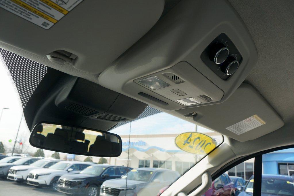 Used 2024 Ford Transit 350 XLT image 23