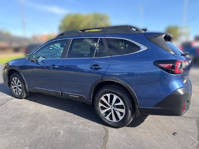 Used 2020 Subaru Outback Premium AWD/4WD image 3