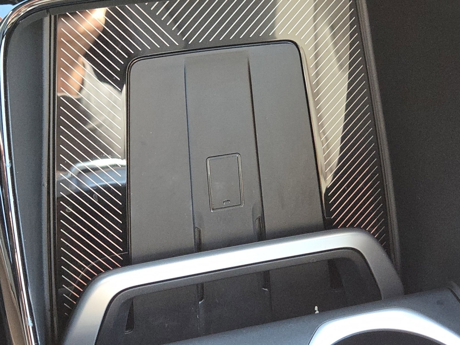 Used 2025 BMW X1 xDrive28i w/ Premium Package AWD/4WD image 10