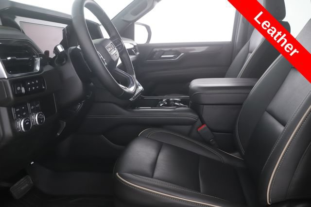 Used 2025 GMC Yukon XL Elevation w/ LPO, Floor Liner Package AWD/4WD image 16