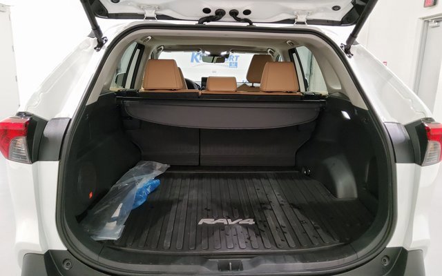 Used 2025 Toyota RAV4 XLE Premium image 13