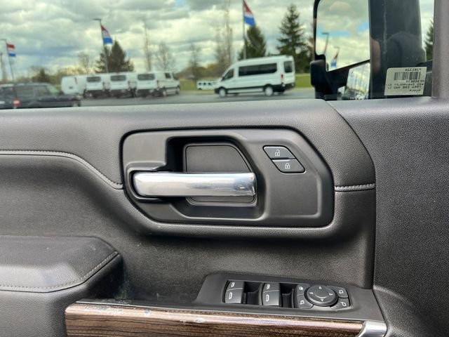 Used 2021 Chevrolet Silverado 2500 LT w/ Convenience Package AWD/4WD image 17
