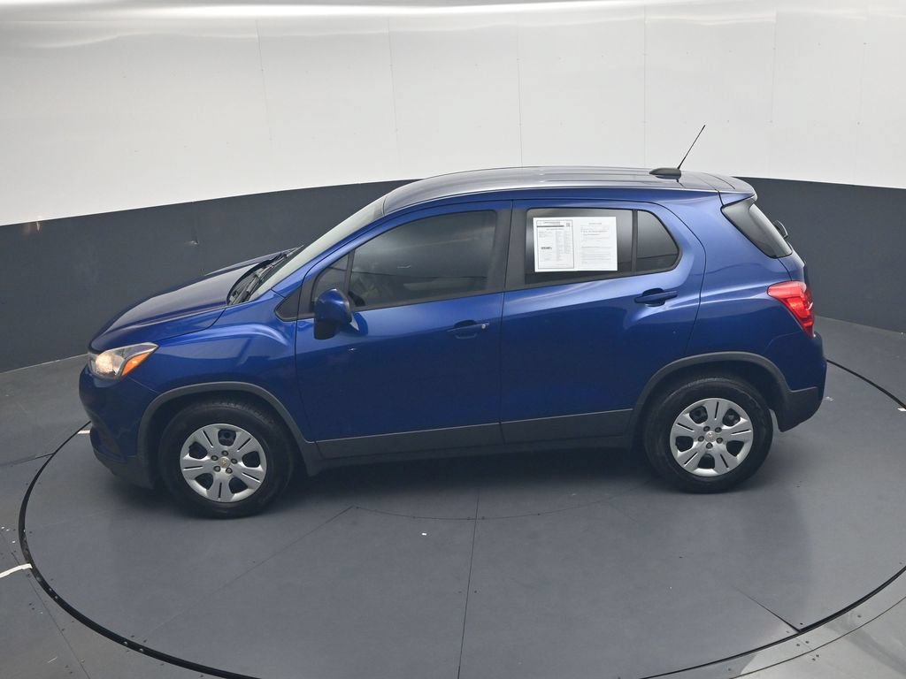 Used 2017 Chevrolet Trax LS FWD image 37