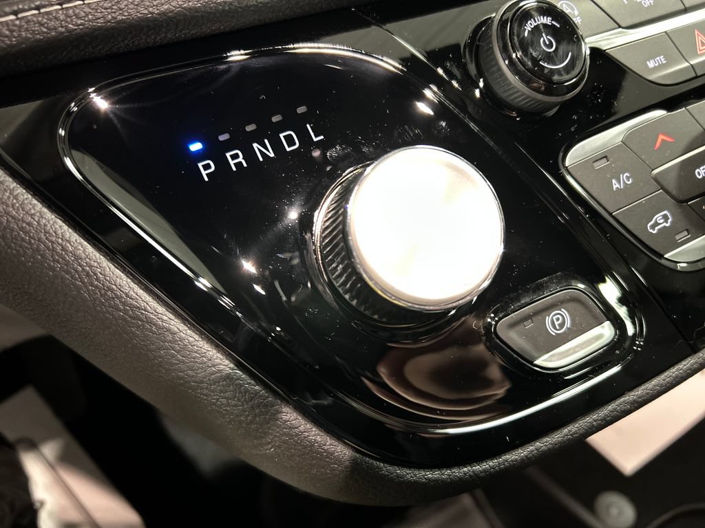 New 2026 Chrysler Pacifica Select w/ S Appearance Package FWD image 18