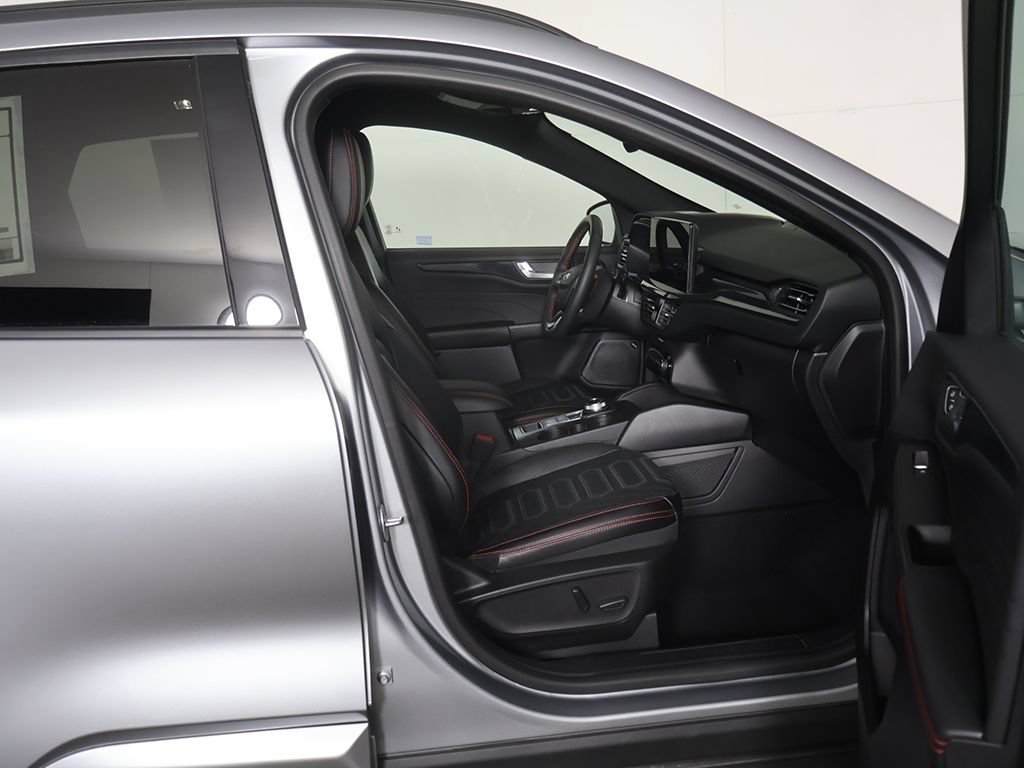 Used 2023 Ford Escape ST-Line Elite w/ Premium Technology Package AWD/4WD image 29