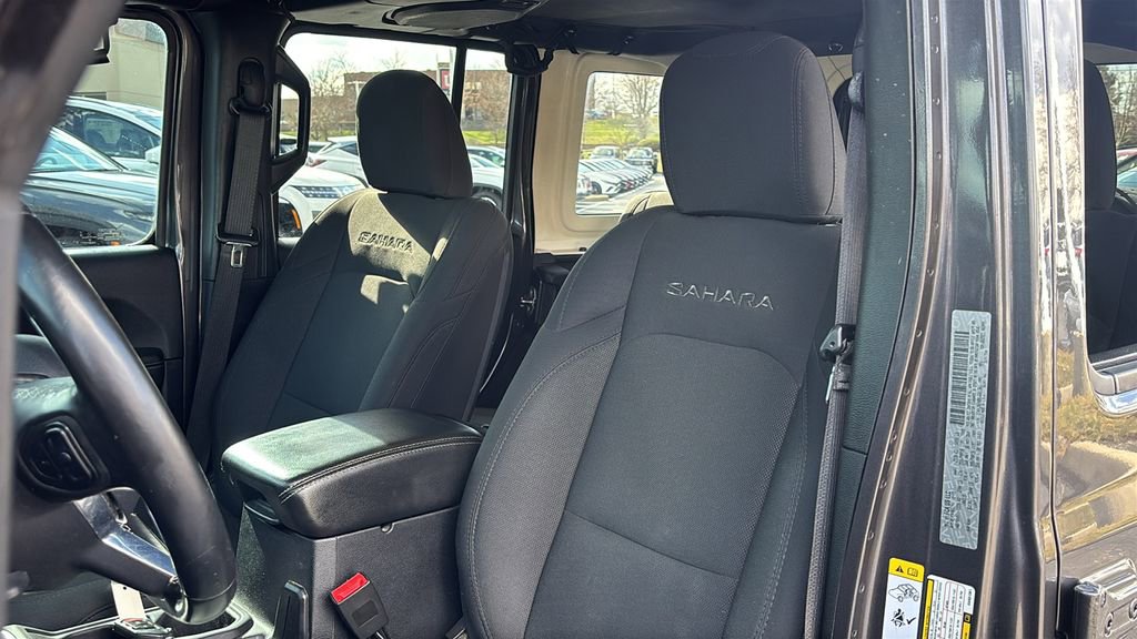 Used 2019 Jeep Wrangler Unlimited Sahara image 10