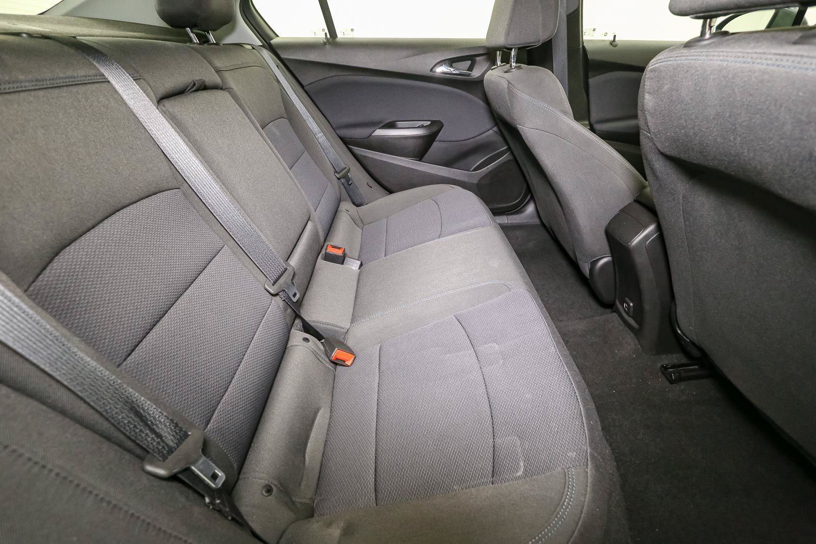 Used 2019 Chevrolet Cruze LT FWD image 19