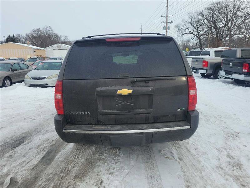 Used 2011 Chevrolet Suburban LTZ image 7