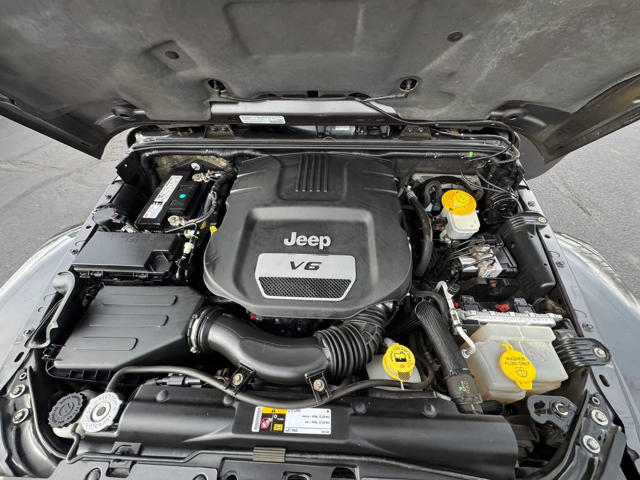 Used 2014 Jeep Wrangler Unlimited Sahara w/ Dual Top Group image 14