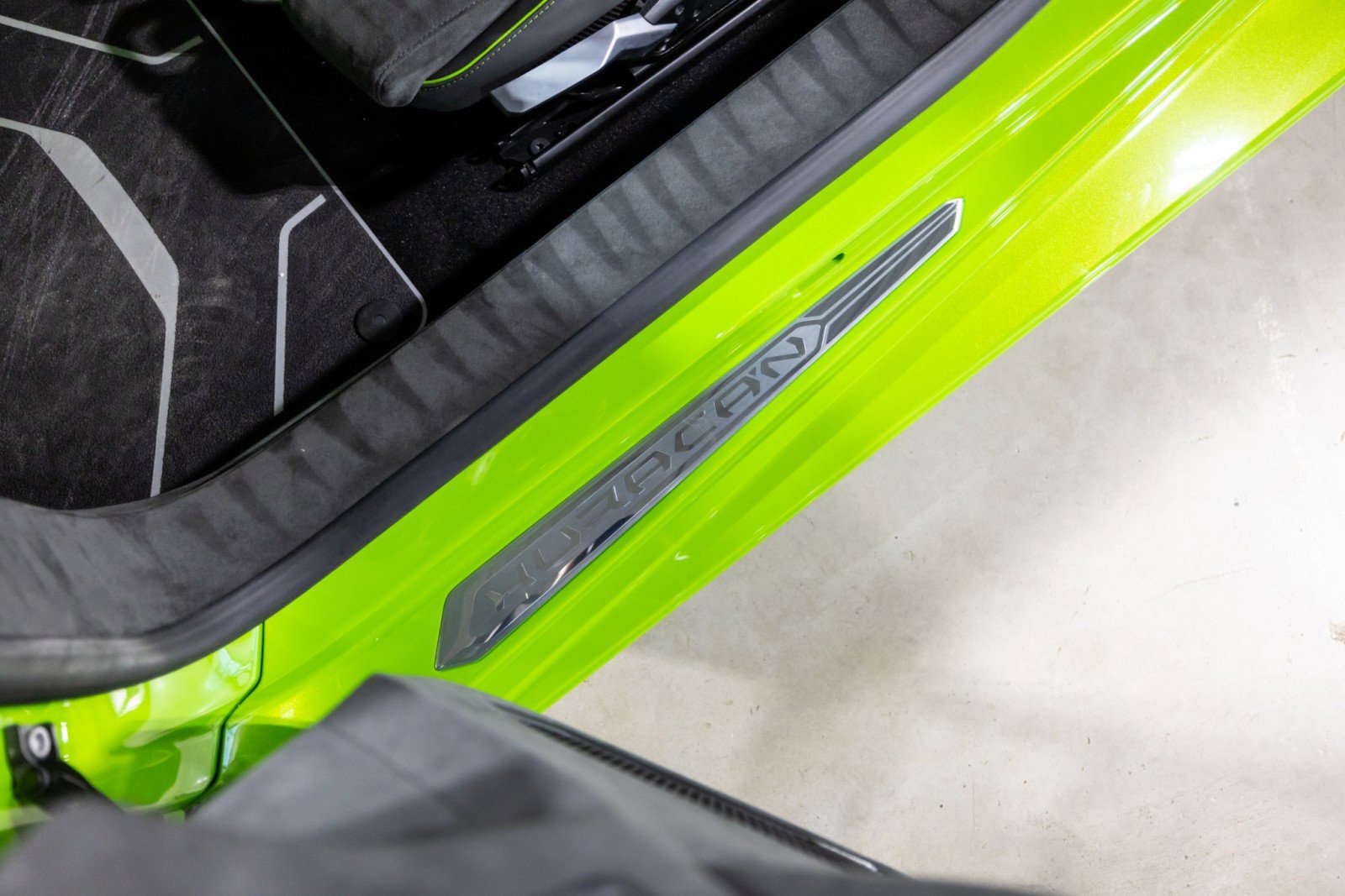 Used 2024 Lamborghini Huracan Tecnica image 42