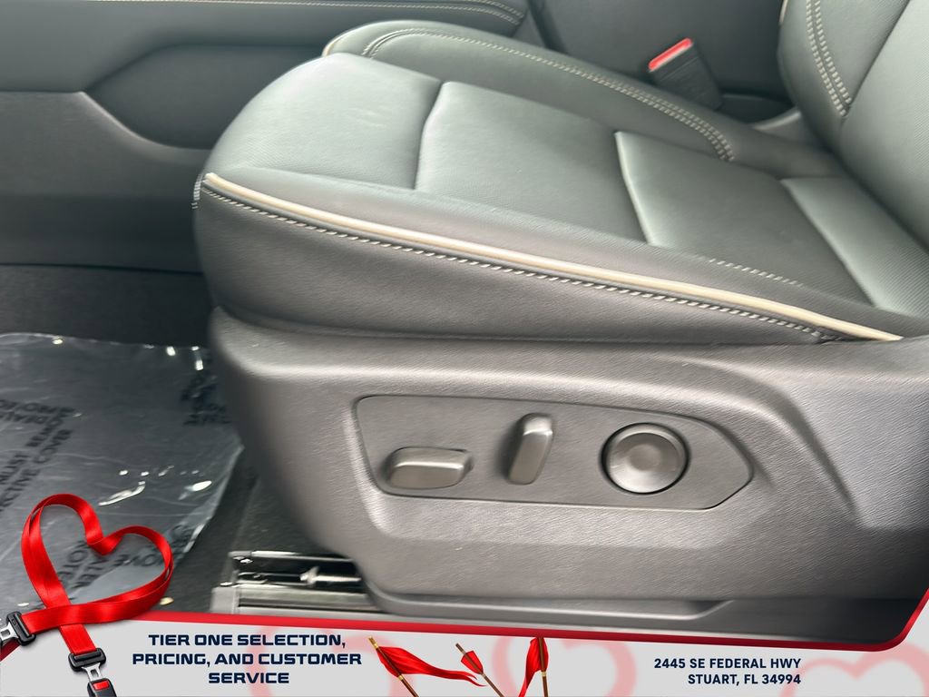 New 2025 GMC Yukon XL Elevation image 14