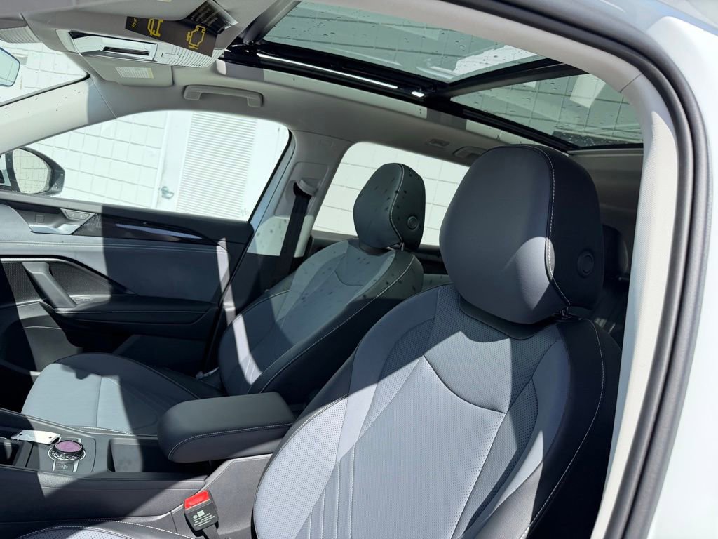 New 2026 Volkswagen Tiguan SE AWD/4WD image 16