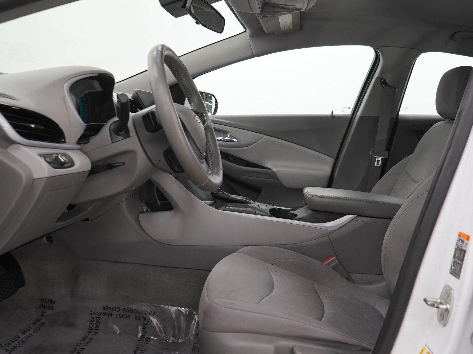 Used 2017 Chevrolet Volt LT w/ Comfort Package FWD image 20