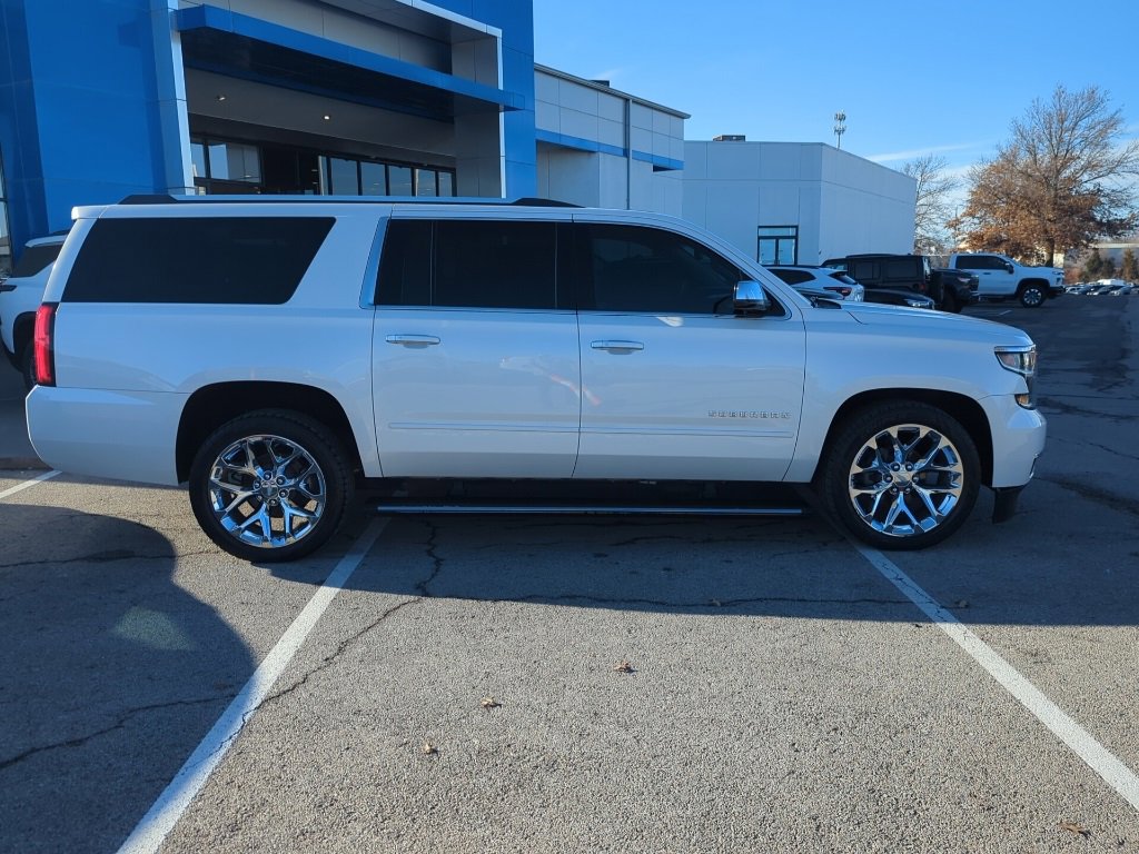 Used 2017 Chevrolet Suburban Premier image 8