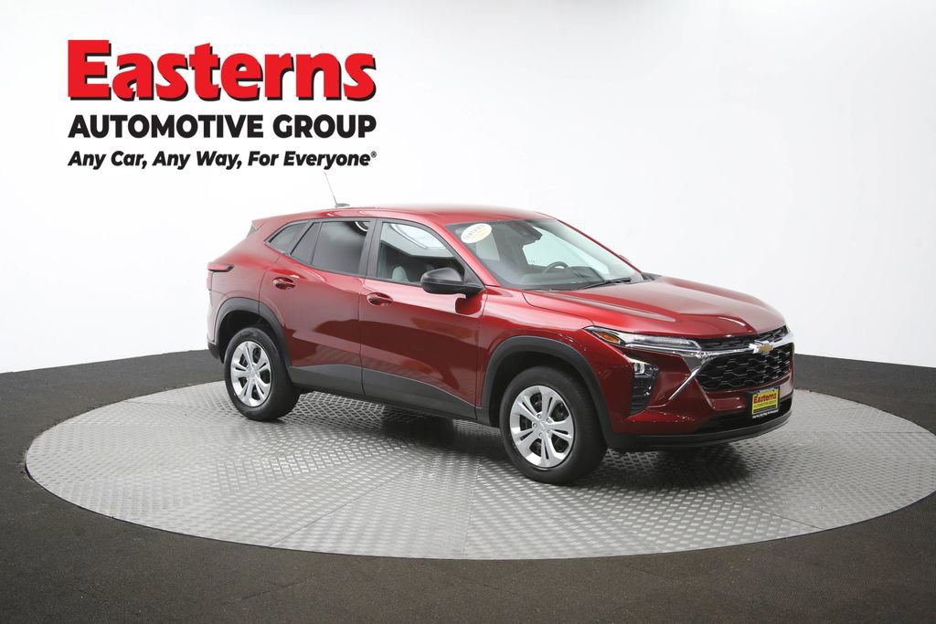 Used 2024 Chevrolet Trax LS FWD image 48
