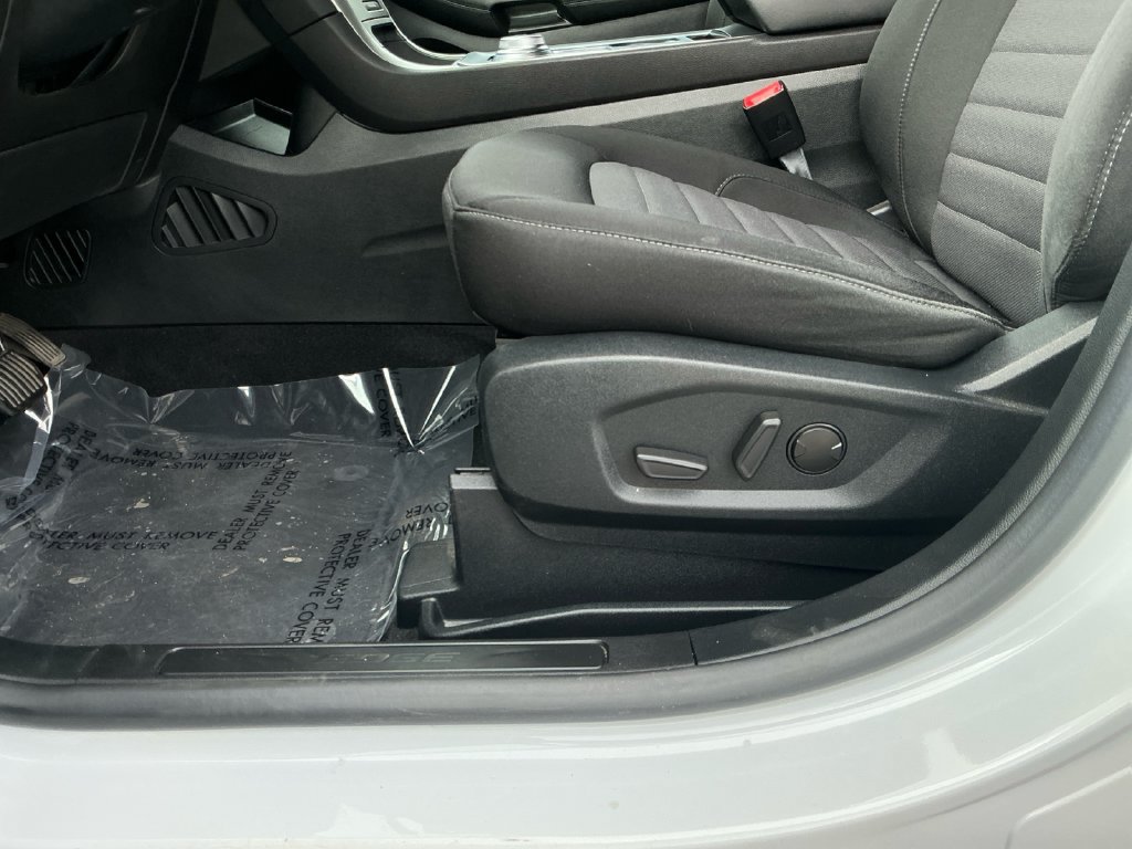 Used 2021 Ford Edge SE FWD image 17