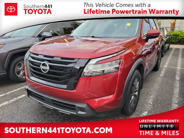 Used 2022 Nissan Pathfinder SV w/ SV Black Package FWD image 1