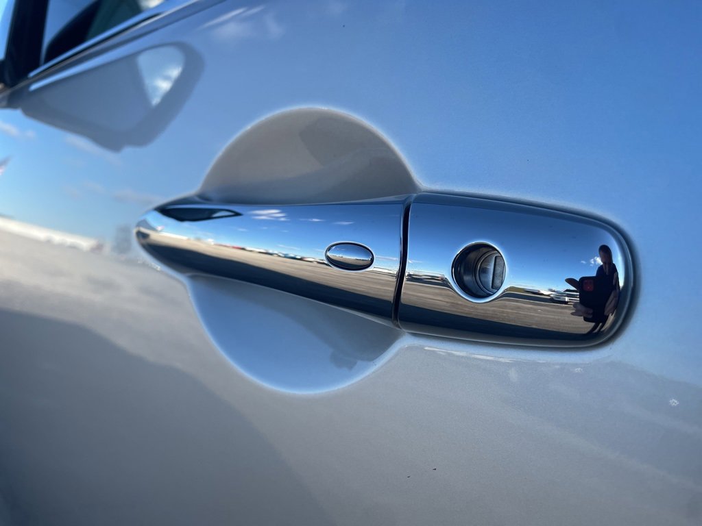 Used 2024 Nissan Armada Platinum w/ Cargo Package image 11