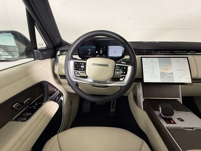 Certified 2026 Land Rover Range Rover SE AWD/4WD image 16