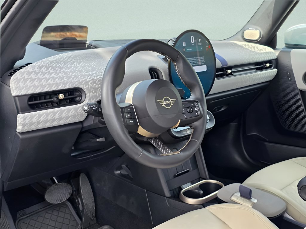 Used 2025 MINI Cooper S FWD image 9