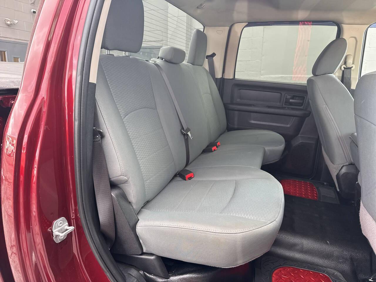 Used 2018 RAM 2500 Tradesman w/ Chrome Appearance Group AWD/4WD image 19