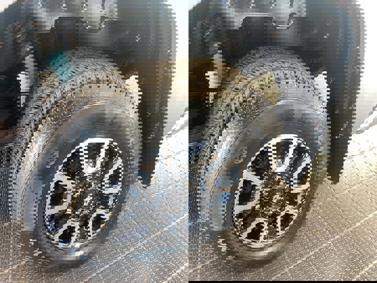 Used 2016 Toyota Tundra SR5 w/ TRD Off Road Package image 4