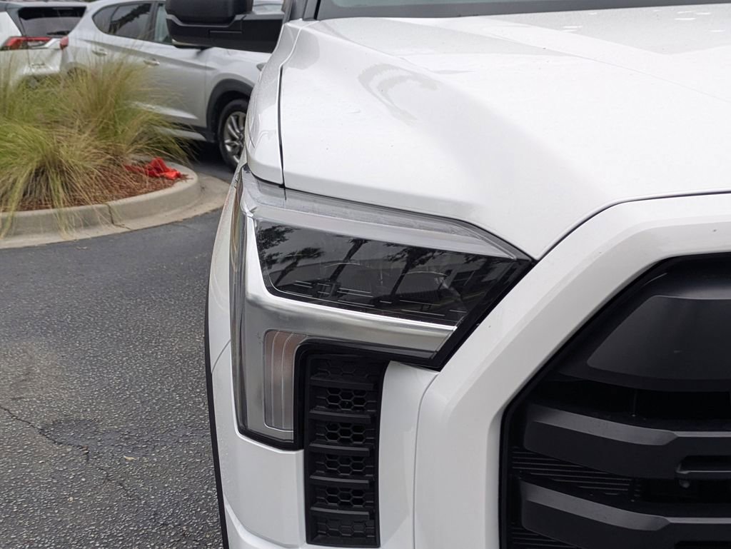 Used 2025 Toyota Tundra SR5 AWD/4WD image 11