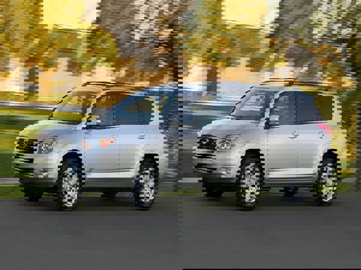 Used 2011 Toyota RAV4 4WD