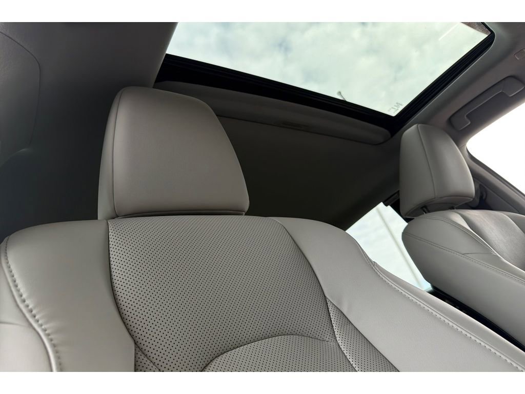 Used 2022 Lexus RX 450h AWD w/ Premium Package image 18