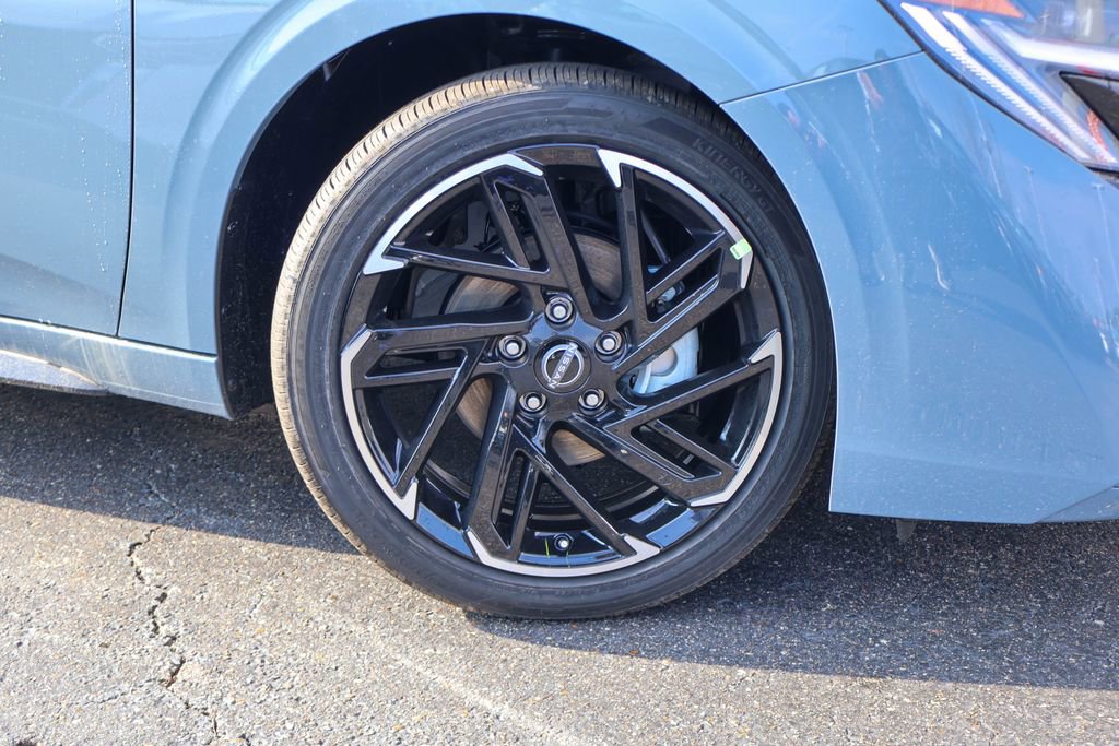 New 2026 Nissan Sentra SR image 17