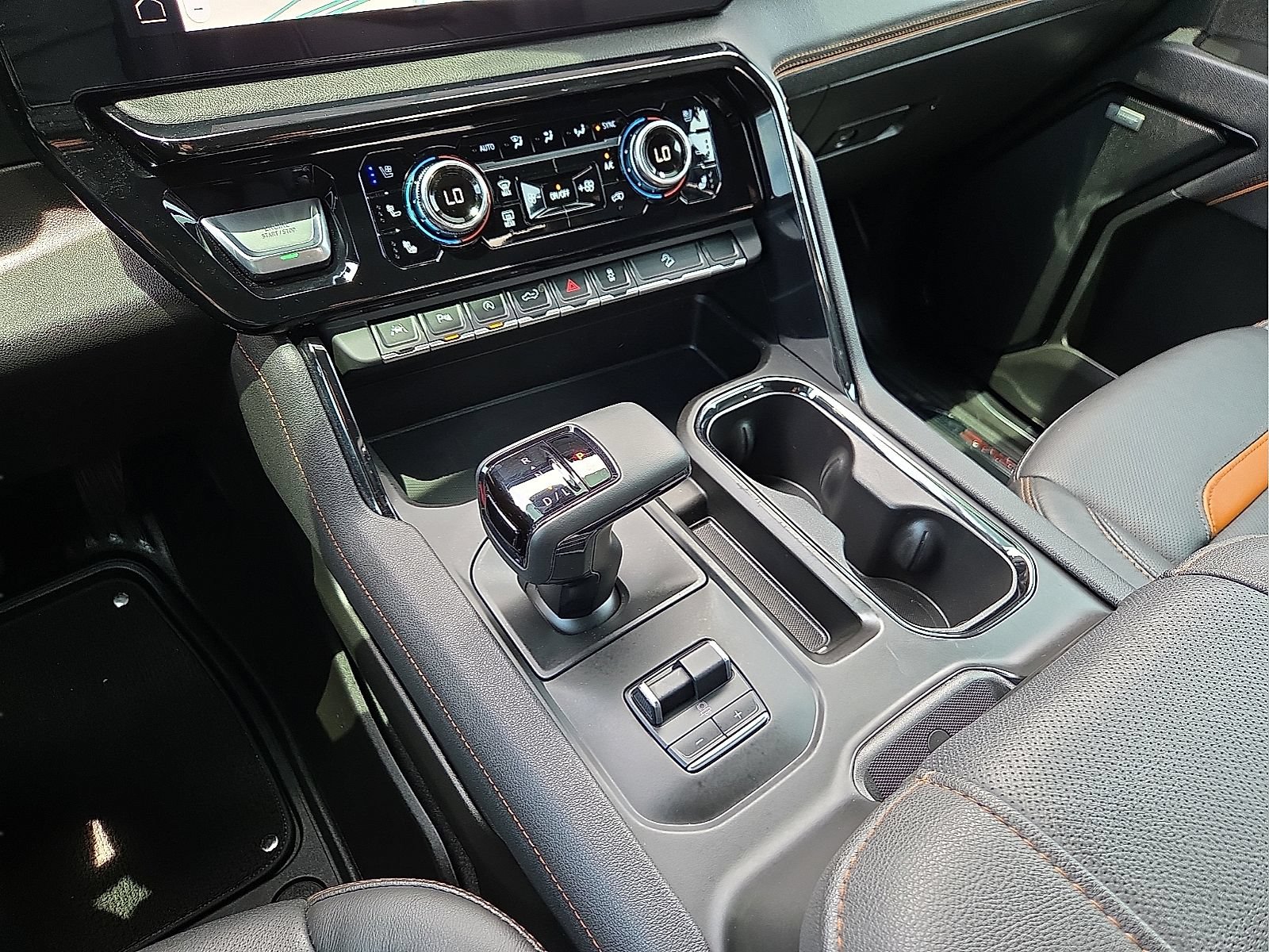 Certified 2025 GMC Sierra 1500 AT4 AWD/4WD image 25