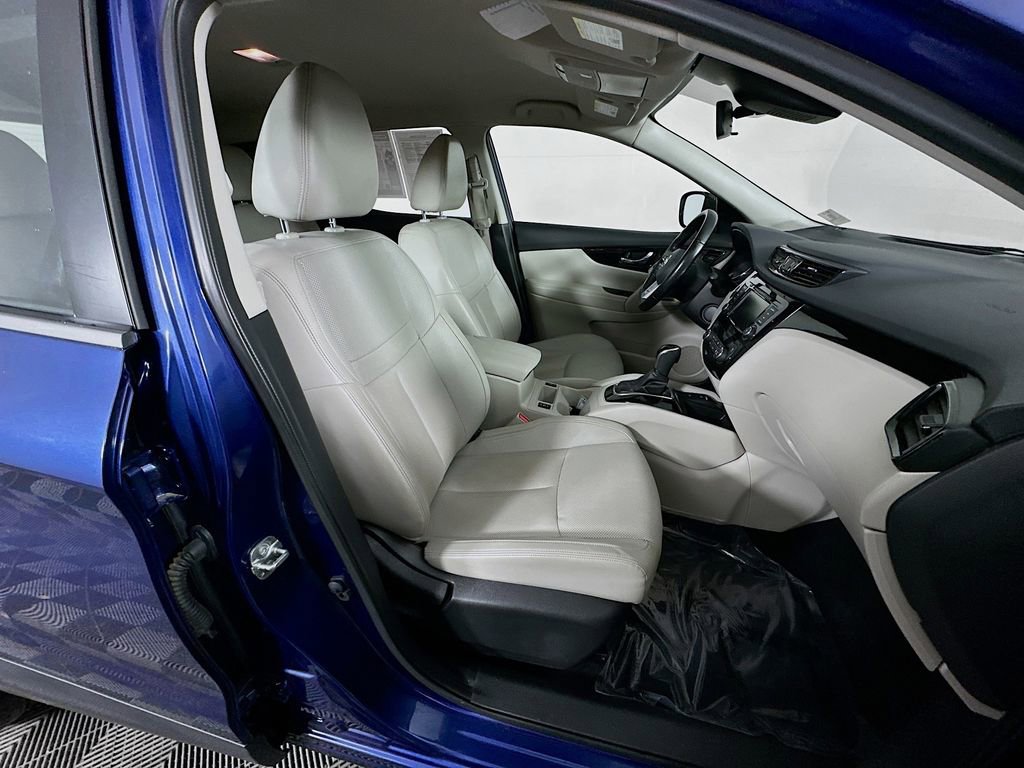 Used 2021 Nissan Rogue Sport SL image 37