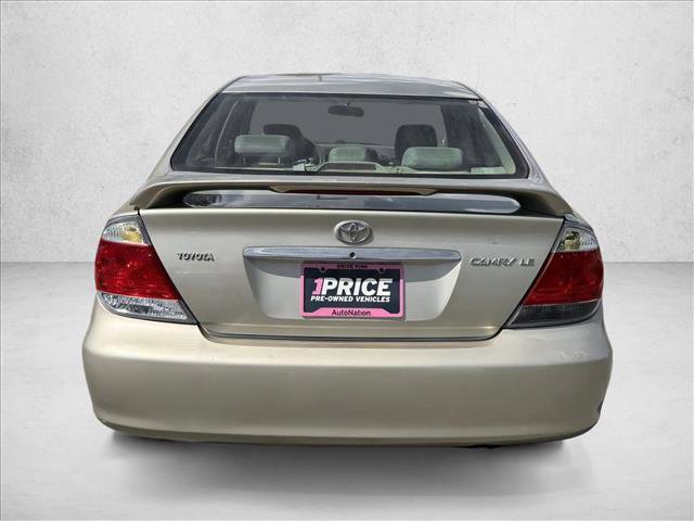 Used 2005 Toyota Camry LE FWD image 5