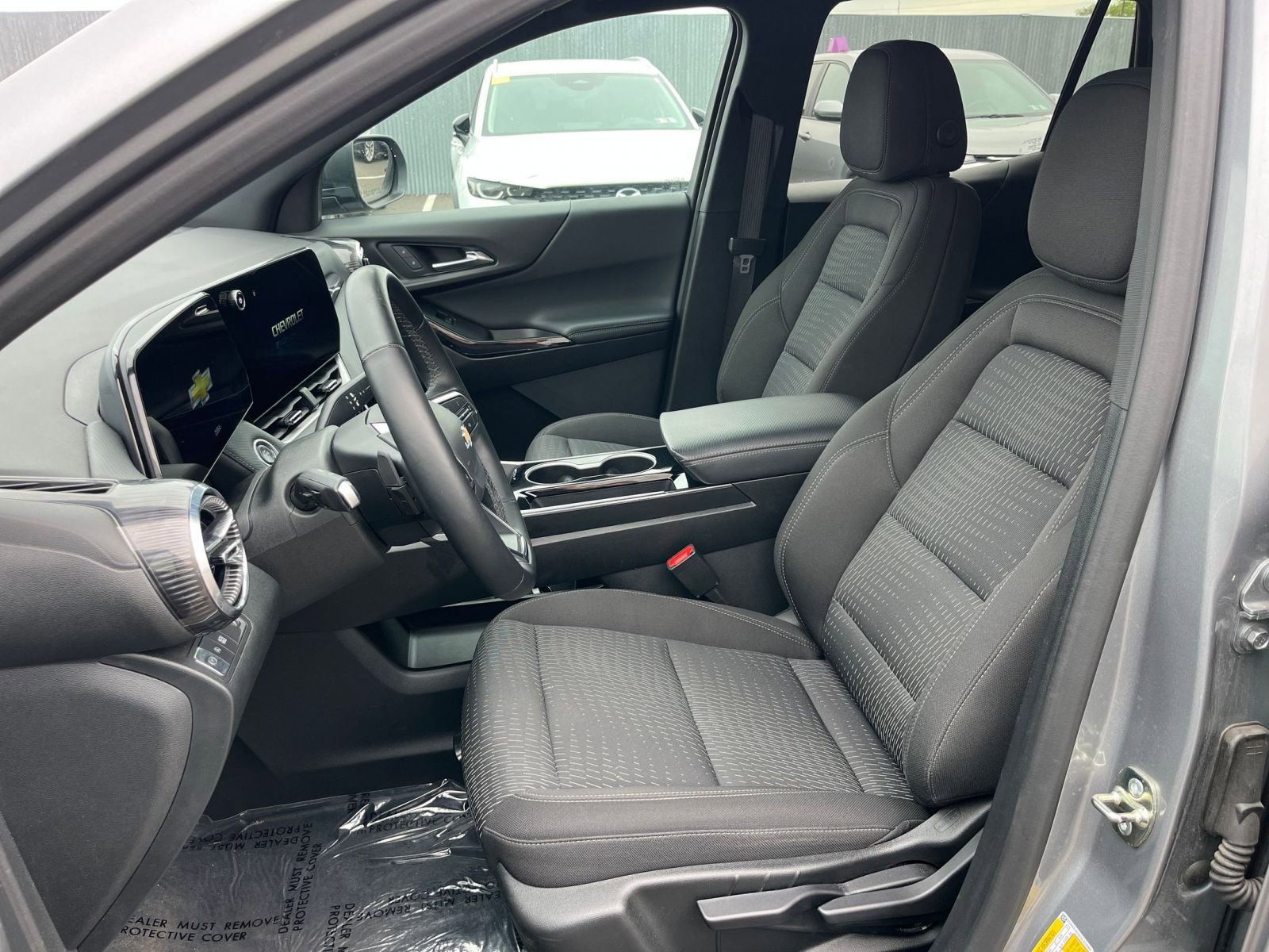 Used 2025 Chevrolet Equinox LT FWD image 36