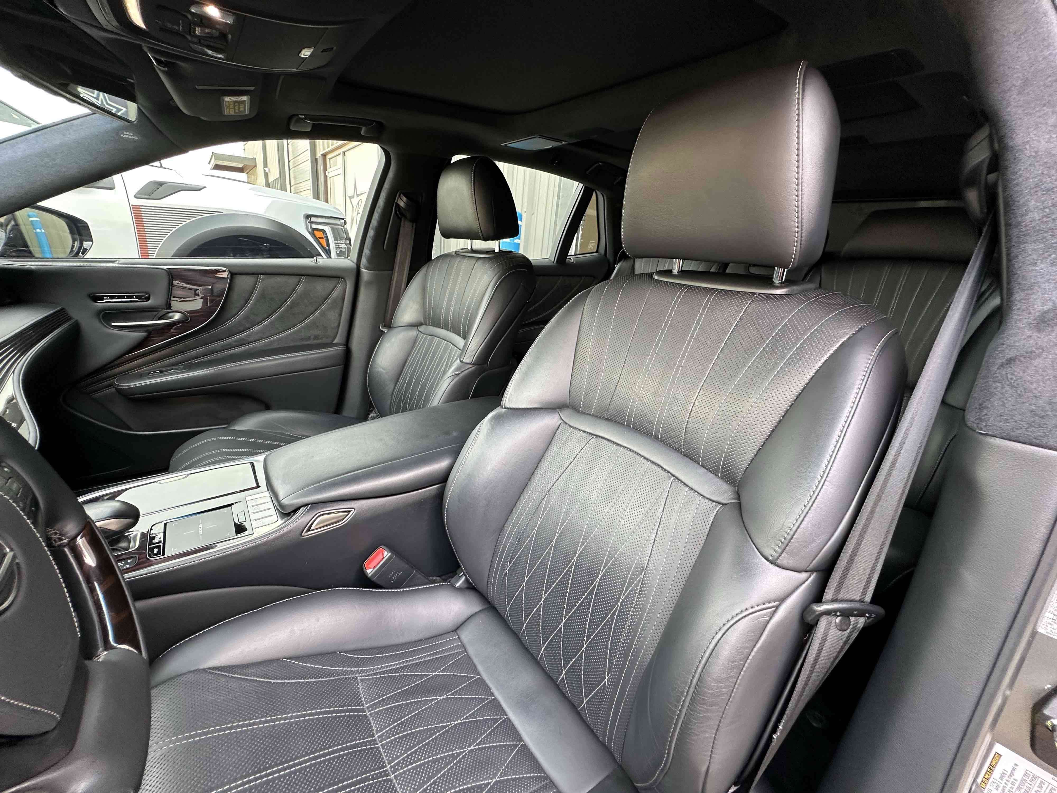 Used 2018 Lexus LS 500 Luxury w/ Luxury Package image 41