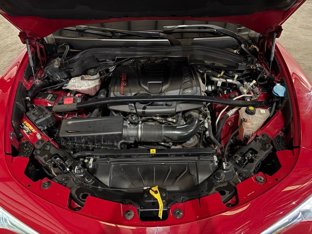 Used 2018 Alfa Romeo Stelvio Ti Sport image 13