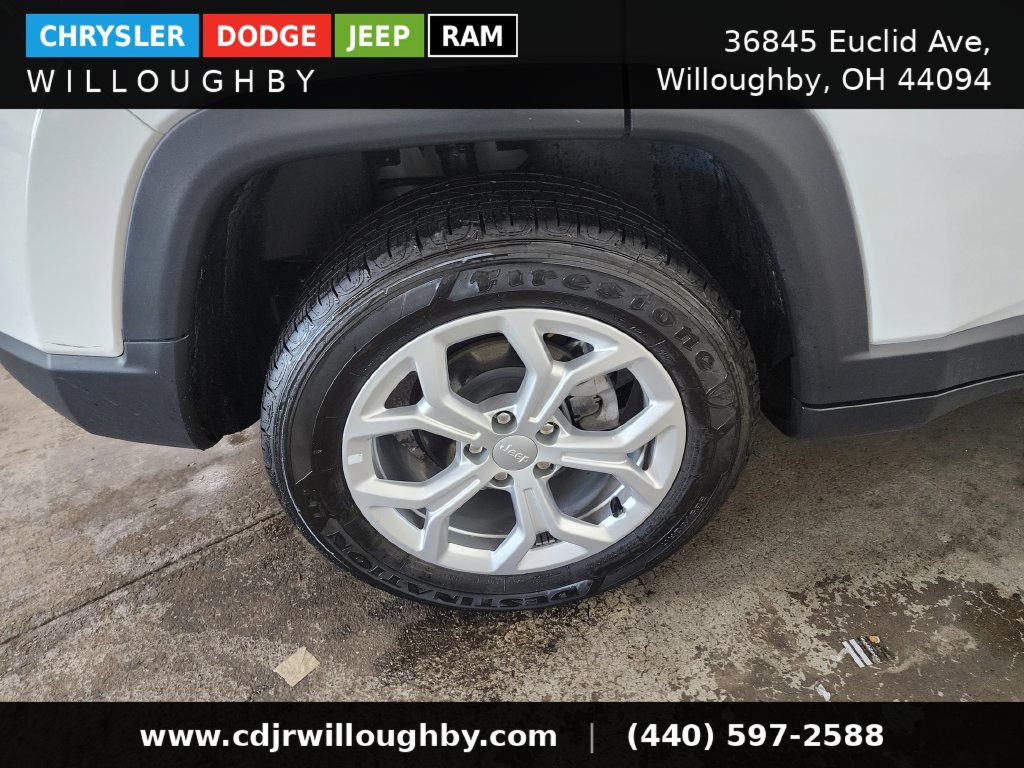 Used 2024 Jeep Compass Latitude AWD/4WD image 38