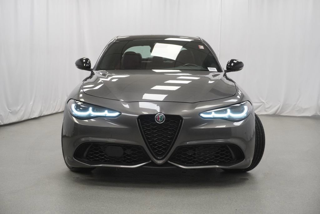 Used 2024 Alfa Romeo Giulia Veloce image 7