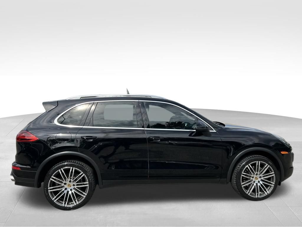 Used 2016 Porsche Cayenne AWD/4WD image 6