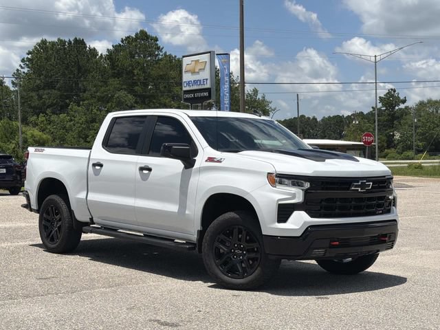 Used 2026 Chevrolet Silverado 1500 LT Trail Boss w/ Convenience Package II AWD/4WD image 2