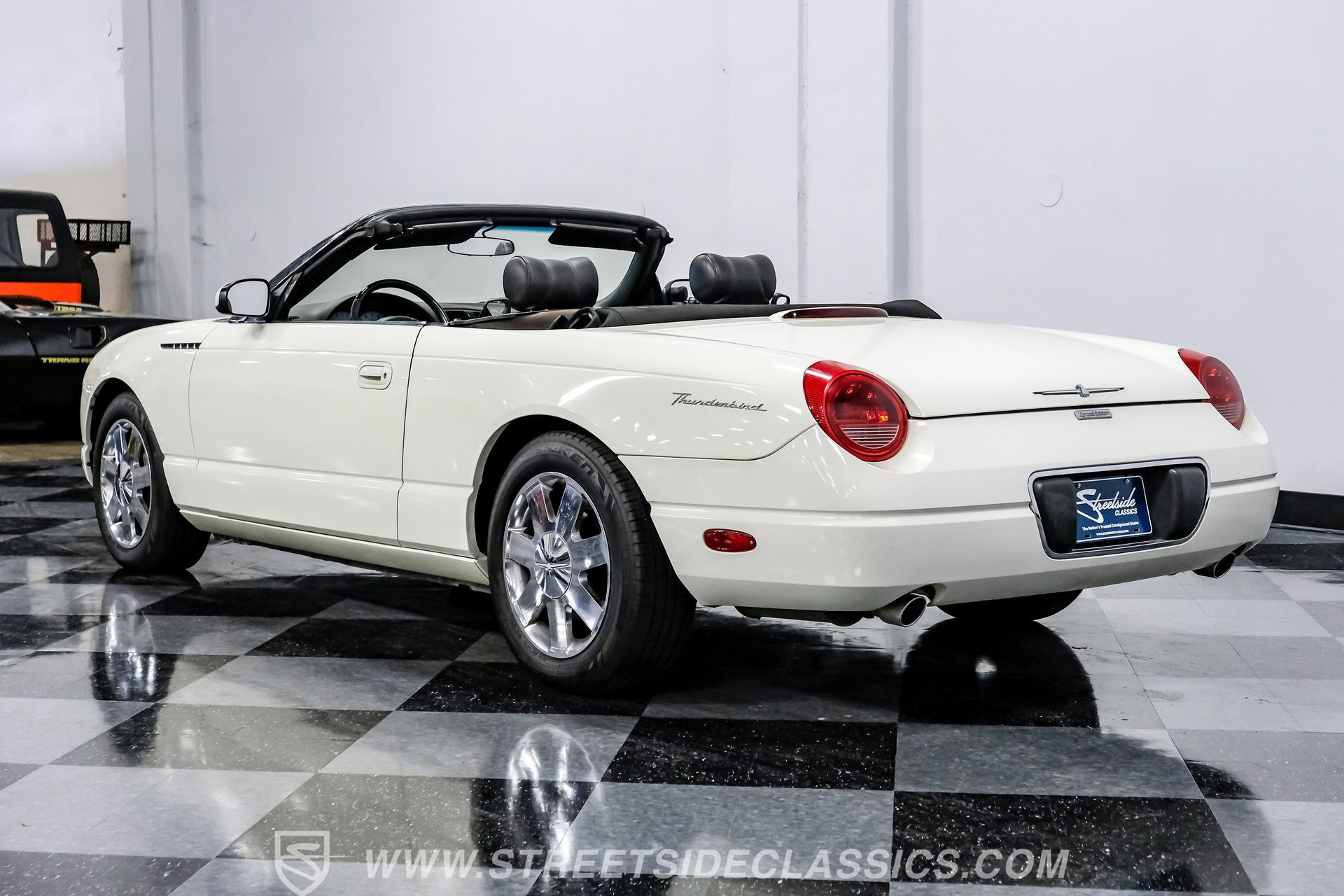 Used 2002 Ford Thunderbird image 10